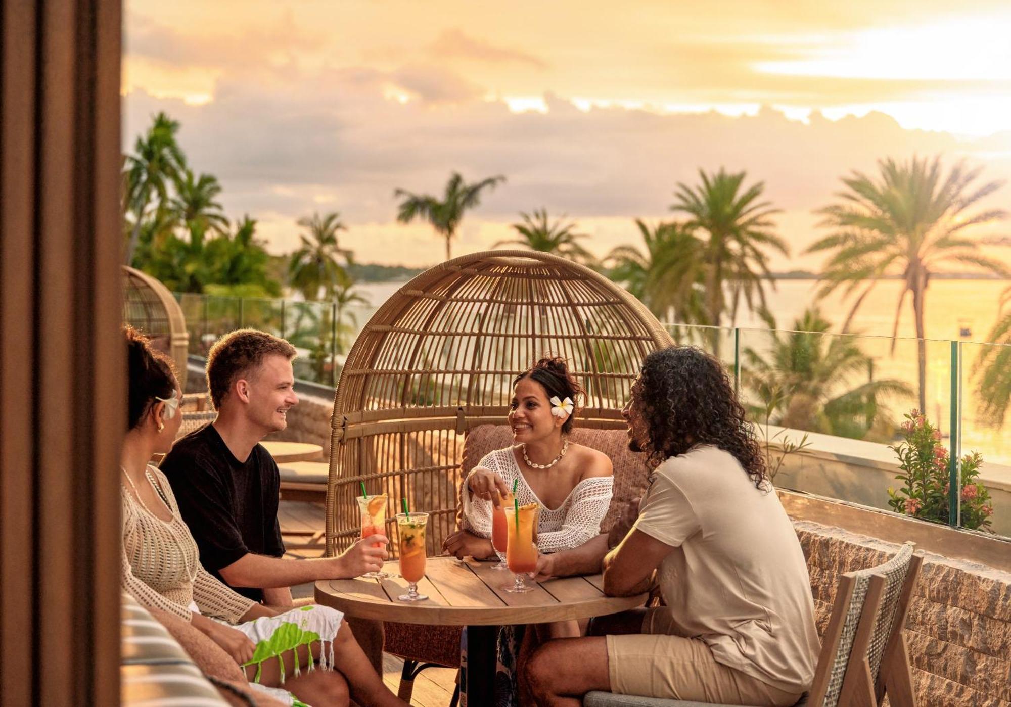 Crowne Plaza Fiji Nadi Bay Resort & Spa, An Ihg Hotel Exterior photo